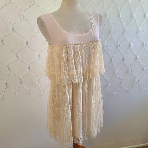 MM Couture Top / Pale Pink Lace Tunic / Size Small - Picture 1 of 7